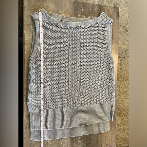 Banana Republic Sleeveless Grey Knit Boat Neck Sweater Medium - Picture 9 of 10